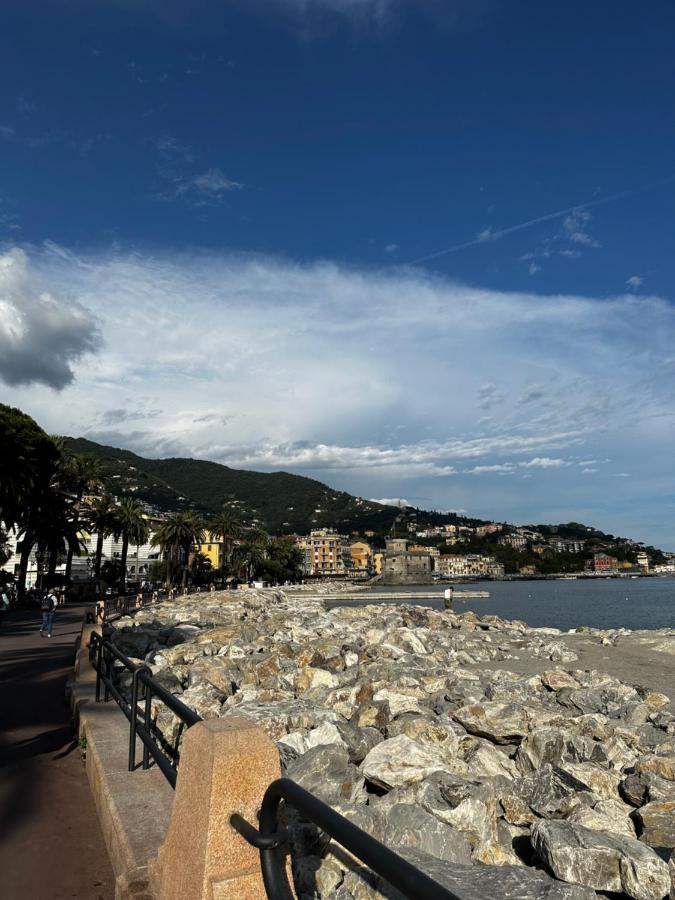 Town Flat Rapallo - Free Parking ภายนอก รูปภาพ